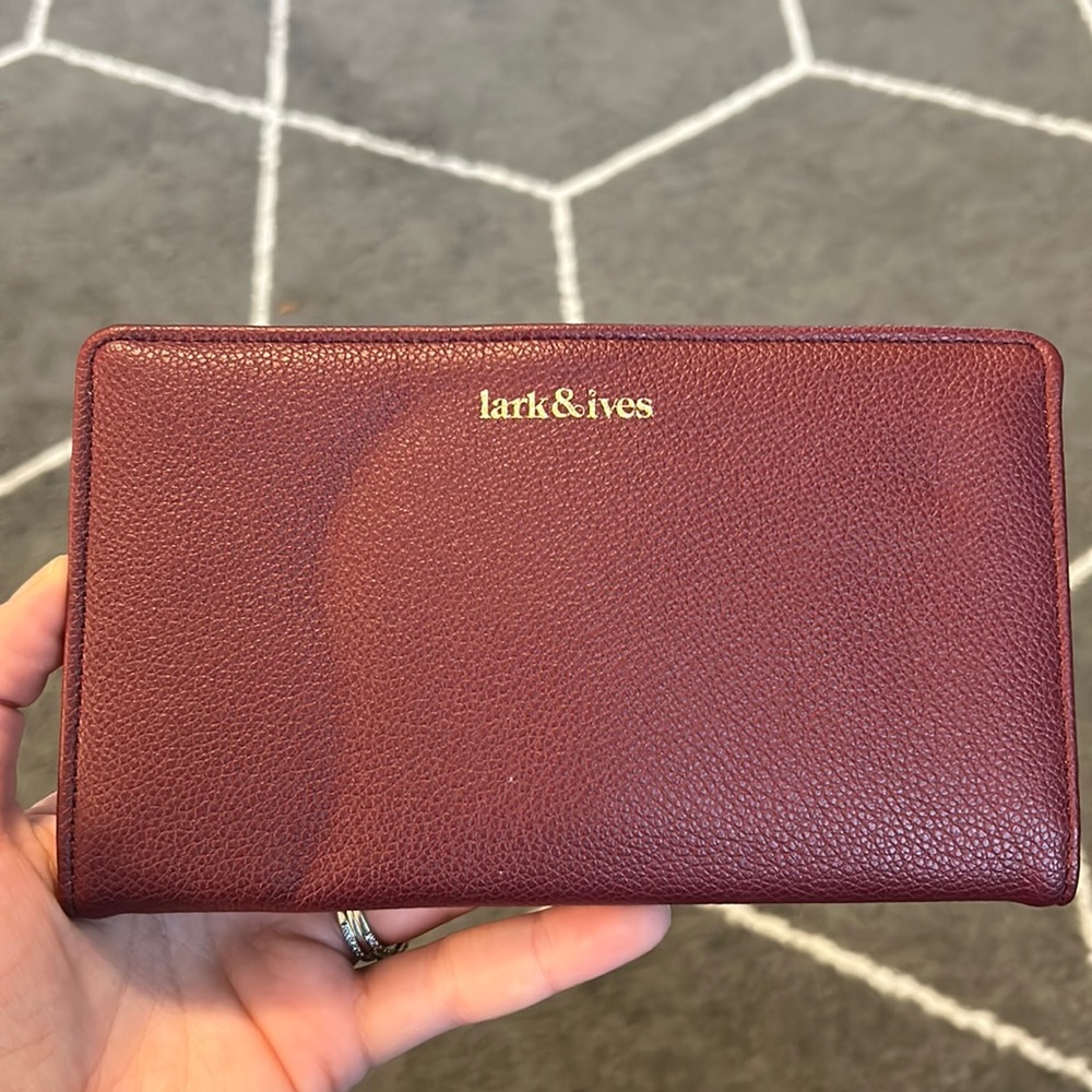 Lark & Ives wallet